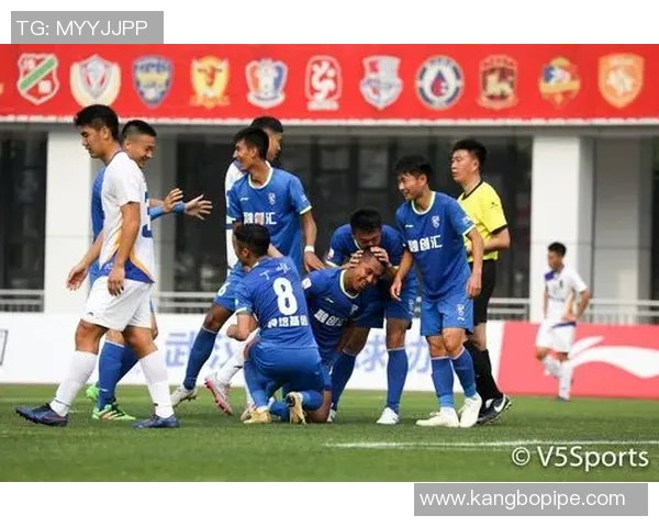 南京排球队以99分稳居大师赛积分榜首位展现强劲实力