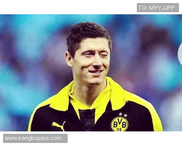 外国足球明星的传奇故事与他们对全球足球的影响力探讨 外国足球明星的传奇故事与他们对全球足球的影响力探讨