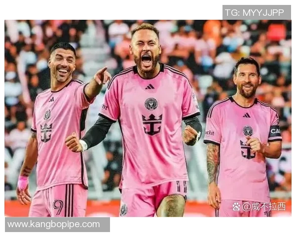 梅西的足球传奇之路与他对世界的深远影响