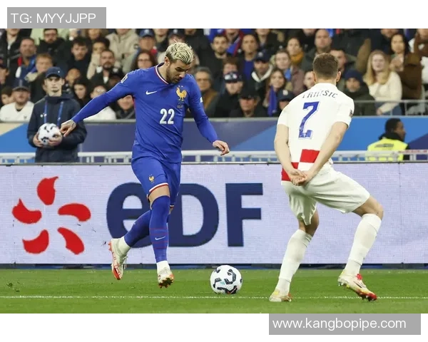 法国足球明星时尚穿搭解析引领潮流风向标 法国足球明星时尚穿搭解析引领潮流风向标