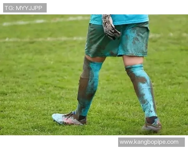 足球明星穿搭失误大揭秘时尚感缺失引发热议